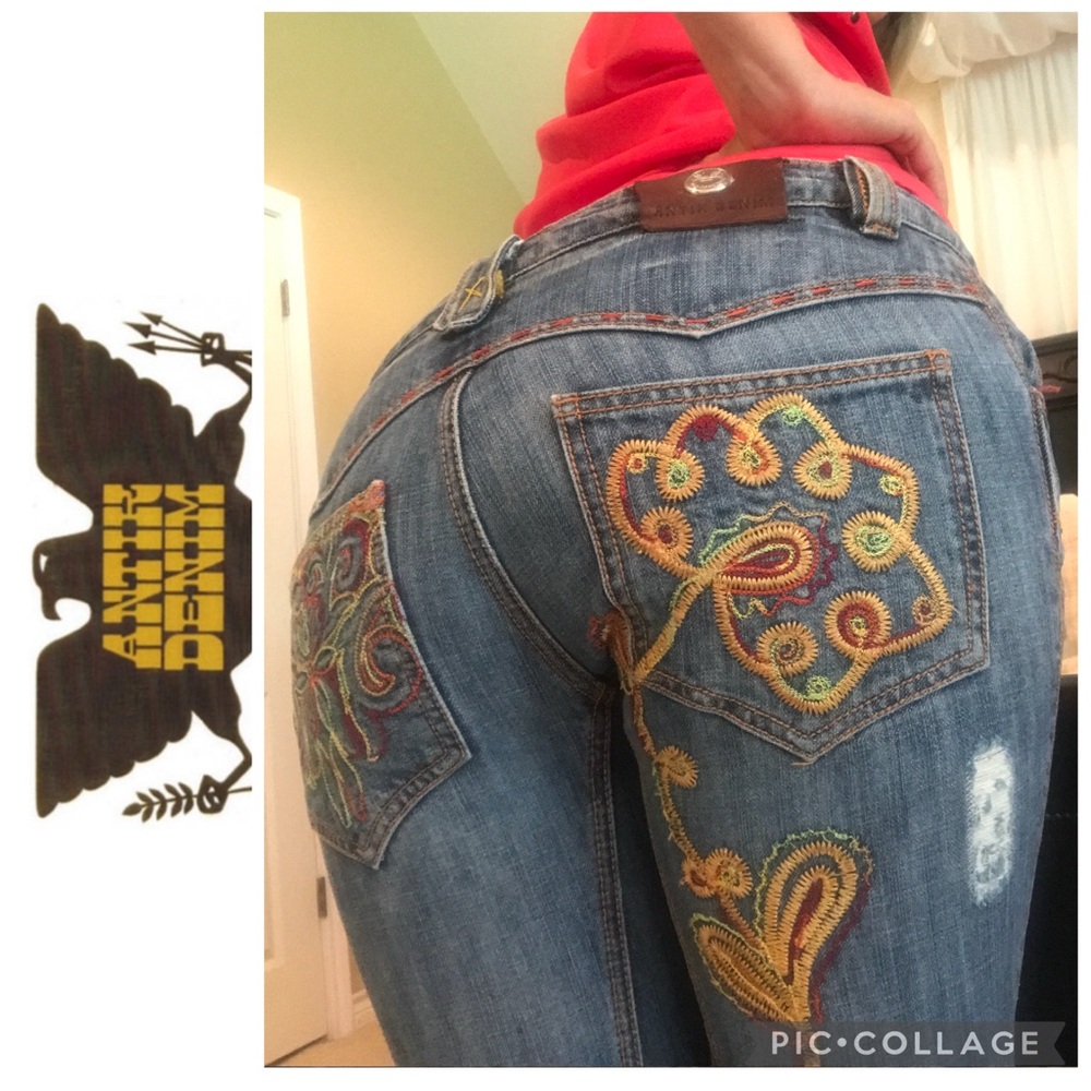 🦋Antik Denim Boot Cut Jeans with Boho Embroidery🦋